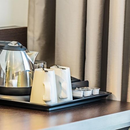 Premier Inn Hamburg City Millerntor Екстериор снимка