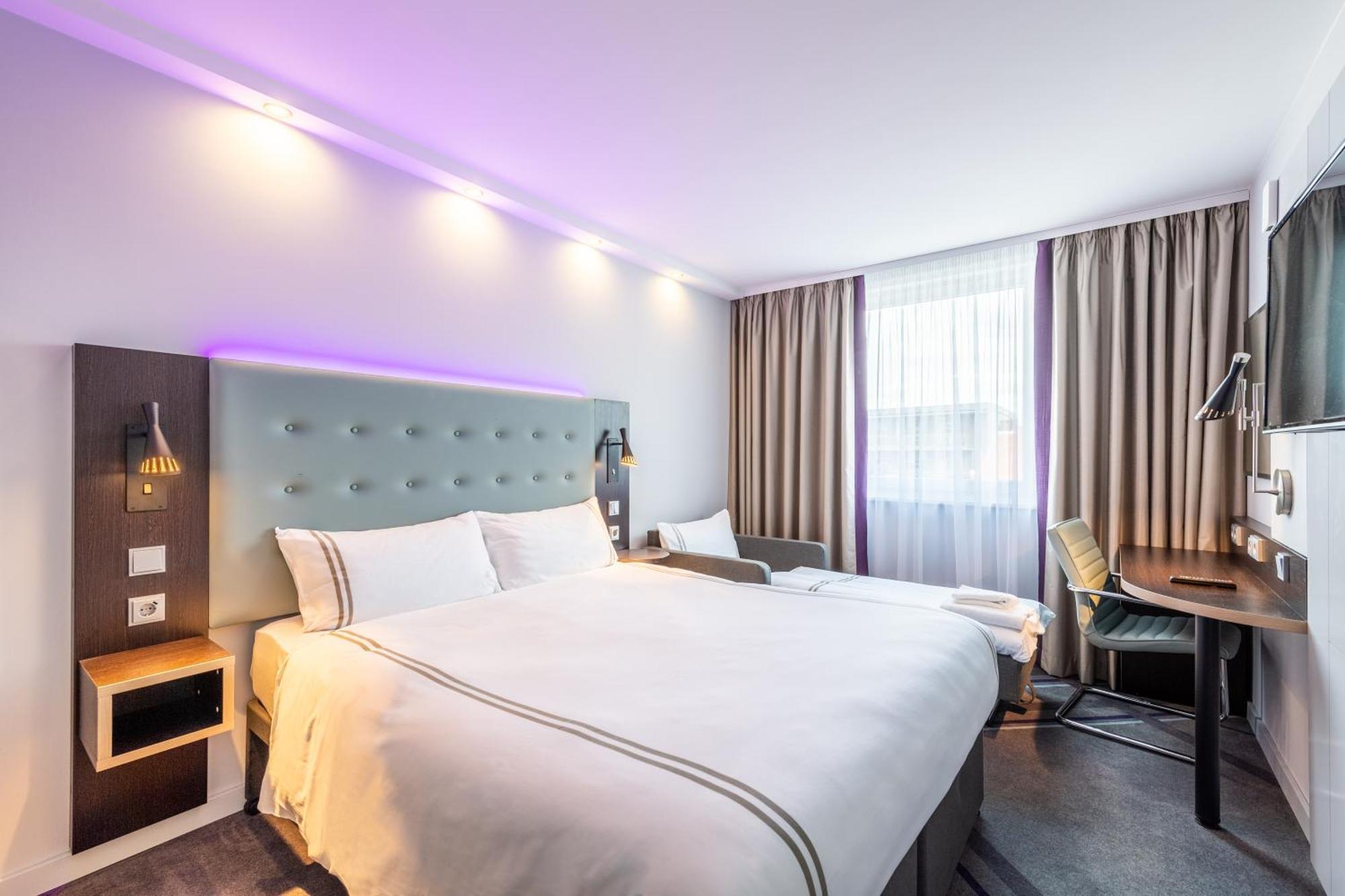 Premier Inn Hamburg City Millerntor Екстериор снимка