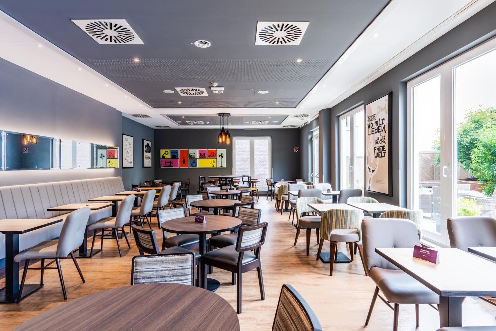 Premier Inn Hamburg City Millerntor Екстериор снимка